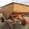 Minnesota Gravity Box with 10 Ton MN Wagon