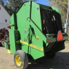 John Deere 410 Round Baler