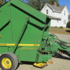 John Deere 410 Round Baler